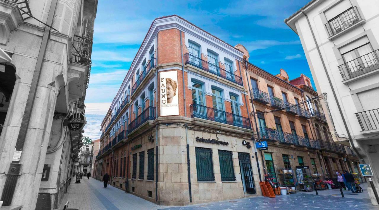 Housingleon - Apartamentos Fauno Astorga Eksteriør bilde